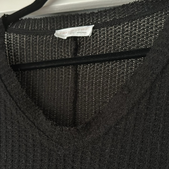 Double Zero V Neck Sweater - Picture 3 of 4
